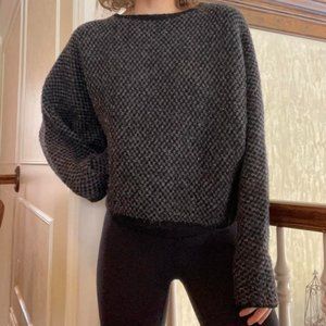 Black and gray checkered knit sweater! 🖤🏁